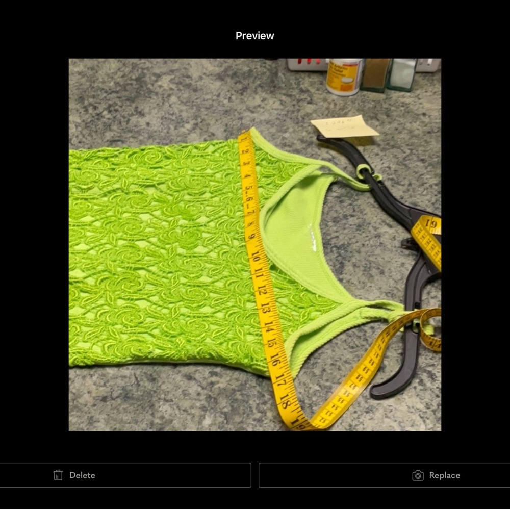 Neon Lime Lace Appliqué Spaghetti Strap Tank Top - Picture 5 of 13